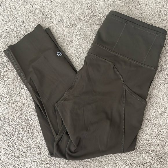 Lululemon Fast & Free Cropped Legging 19” - Picture 5 of 6